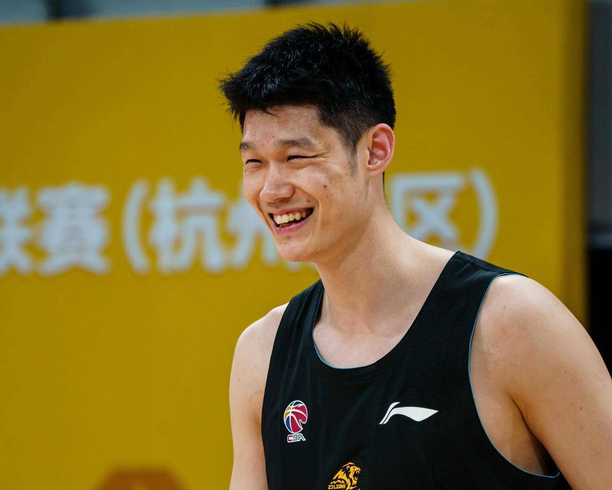 开云官网-关于集结日山东男篮再遭质疑广厦男篮战术微调备战欧联，连对手都承认：集结日休斯敦火箭完成体检的信息